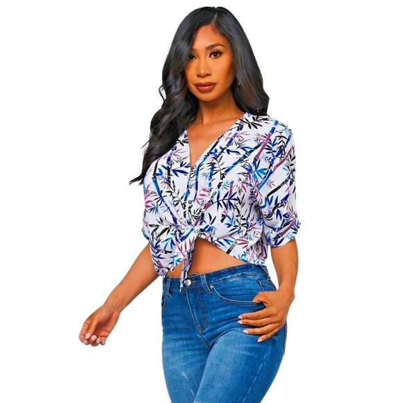 NWT White Tropical Leaf Print Short Sleeve V-Neck Button-Down Tie Knot Shirt Top - Picture 2 of 4